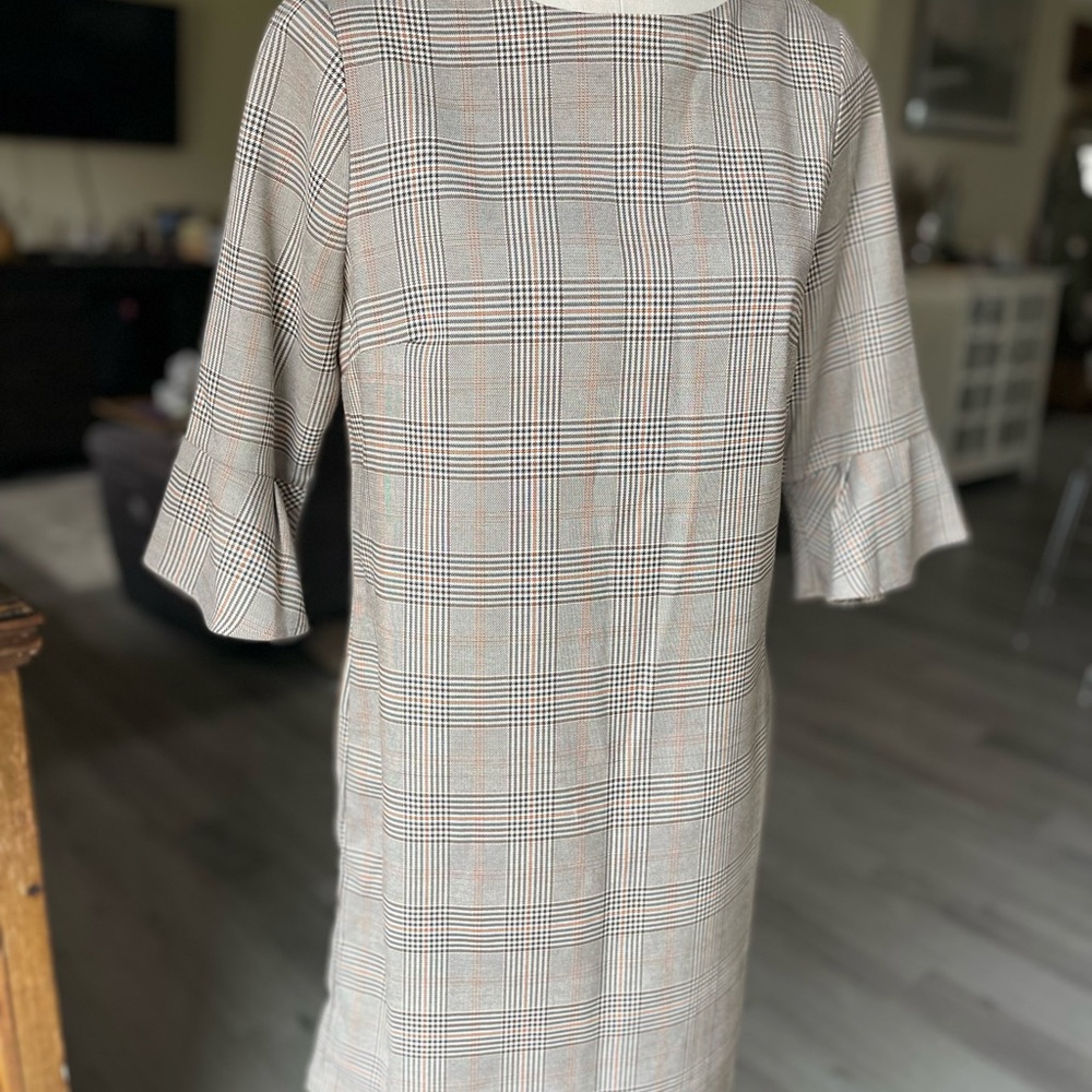 Molly Bracken Classic Checkered Pattern Dress with 3/4 Ruffled sleeve.